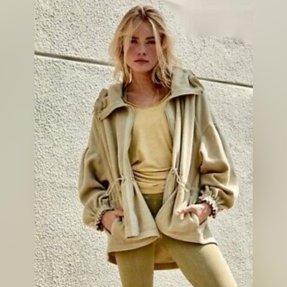 Free People Jackets & Blazers - Free People She's All That Fleece Size XS